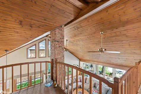 5318 Lakeview Drive Clear Lake IA 50428