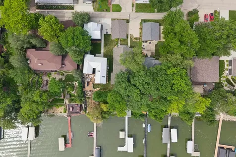 5318 Lakeview Drive Clear Lake IA 50428