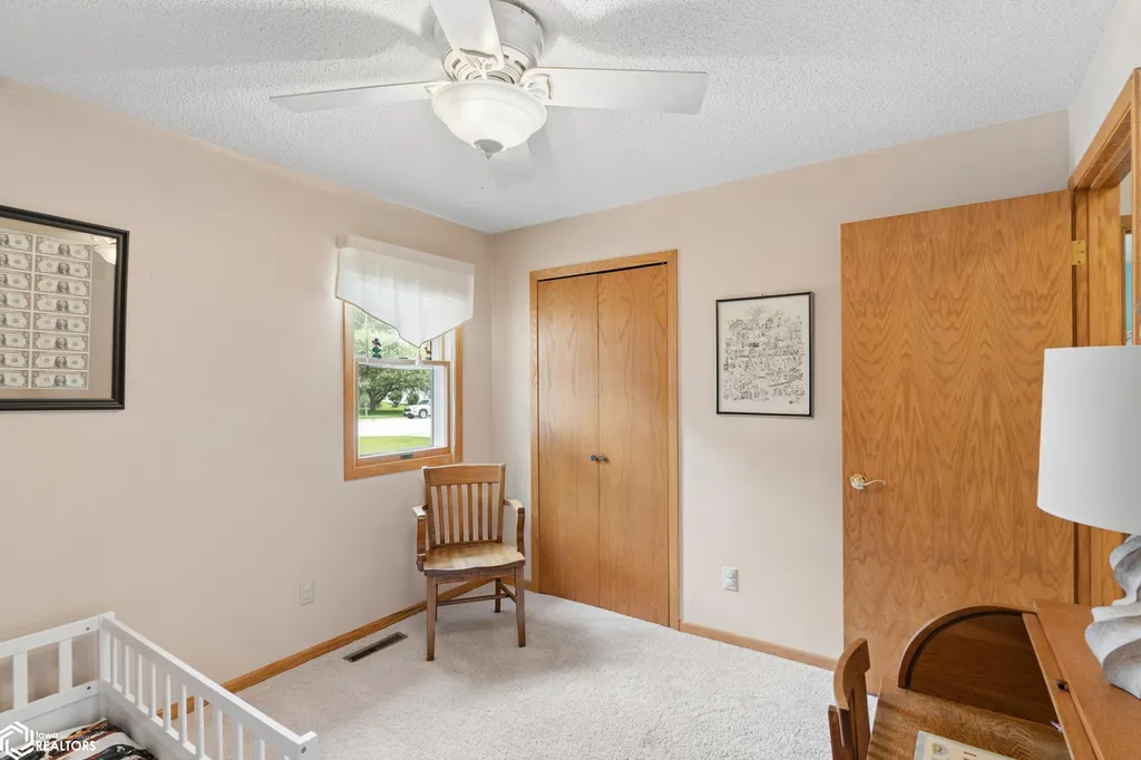 25 Charlestown Square Mason City IA 50401