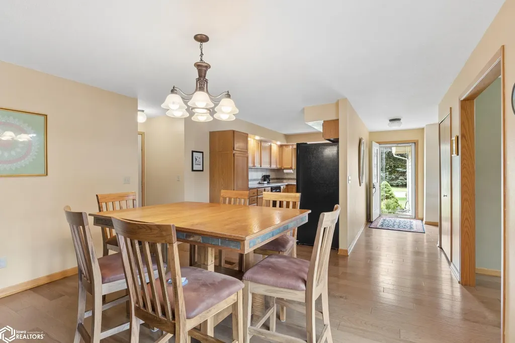 25 Charlestown Square Mason City IA 50401