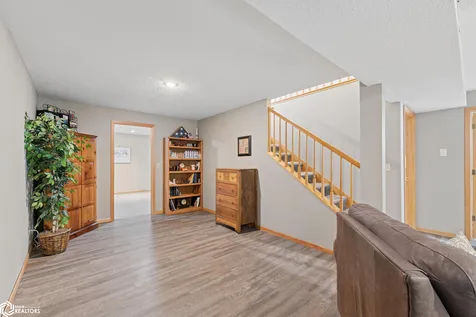 25 Charlestown Square Mason City IA 50401