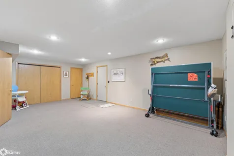25 Charlestown Square Mason City IA 50401