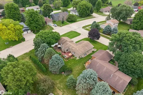 25 Charlestown Square Mason City IA 50401