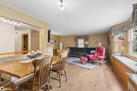25 Charlestown Square Mason City IA 50401