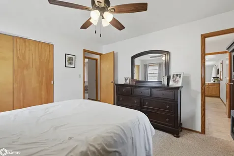 2832 Bock Street Burlington IA 52601