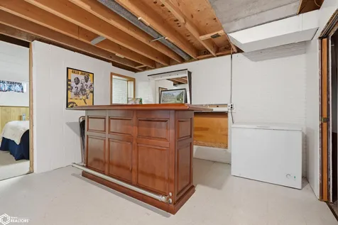 2832 Bock Street Burlington IA 52601
