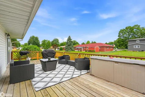 2832 Bock Street Burlington IA 52601