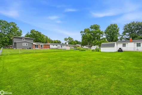 2832 Bock Street Burlington IA 52601