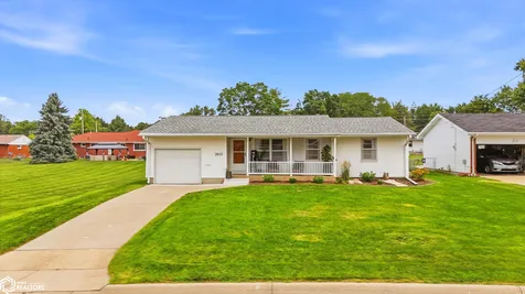 2832 Bock Street Burlington IA 52601