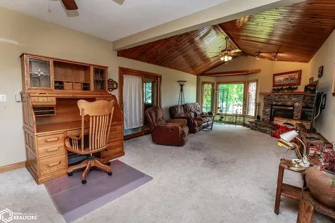 2054 350th Avenue Brooklyn IA 52211