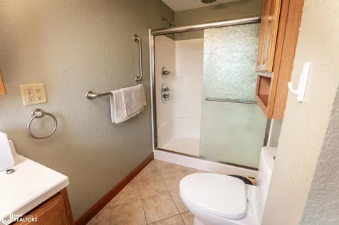 2054 350th Avenue Brooklyn IA 52211