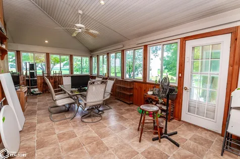 2054 350th Avenue Brooklyn IA 52211