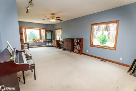 2054 350th Avenue Brooklyn IA 52211
