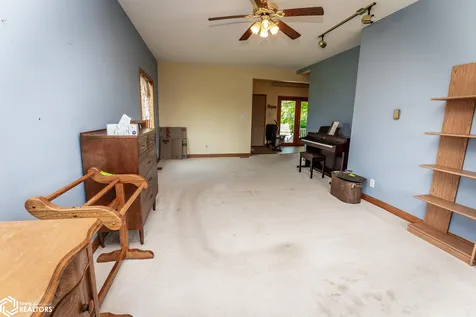 2054 350th Avenue Brooklyn IA 52211