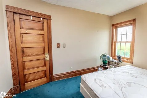 2054 350th Avenue Brooklyn IA 52211
