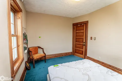 2054 350th Avenue Brooklyn IA 52211