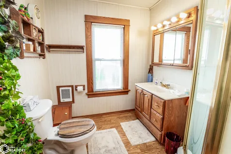 2054 350th Avenue Brooklyn IA 52211