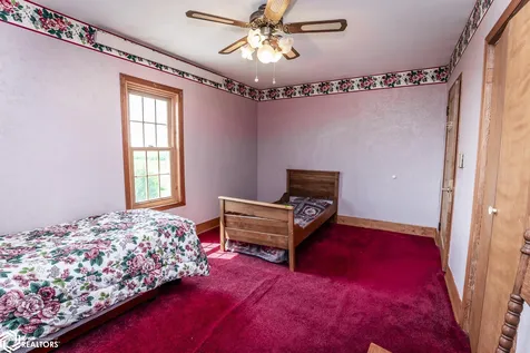 2054 350th Avenue Brooklyn IA 52211