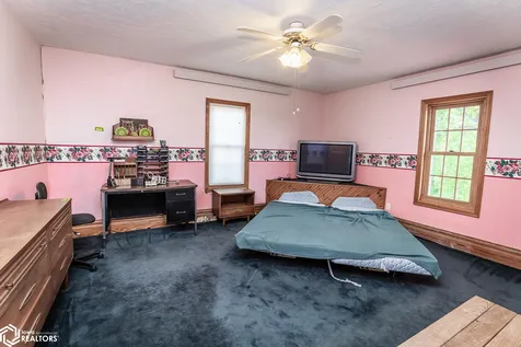 2054 350th Avenue Brooklyn IA 52211