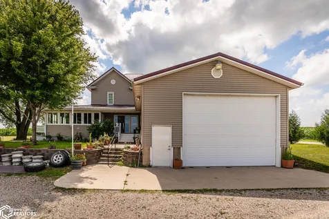 2054 350th Avenue Brooklyn IA 52211