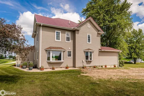 2054 350th Avenue Brooklyn IA 52211