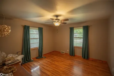 1308 E State Street Algona IA 50511