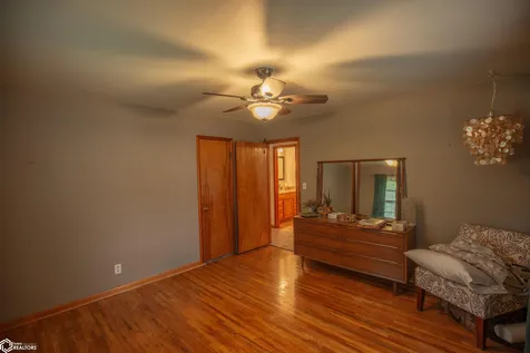 1308 E State Street Algona IA 50511
