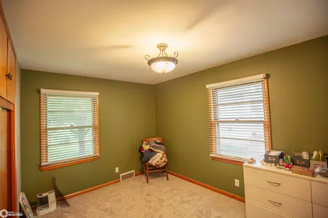 1308 E State Street Algona IA 50511