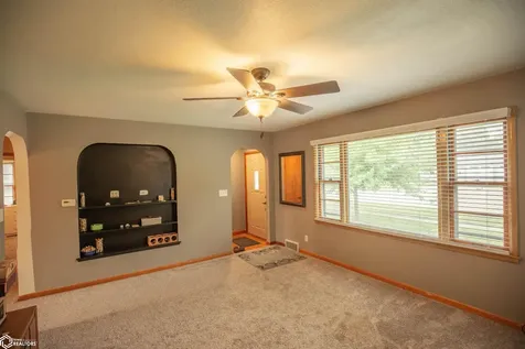 1308 E State Street Algona IA 50511