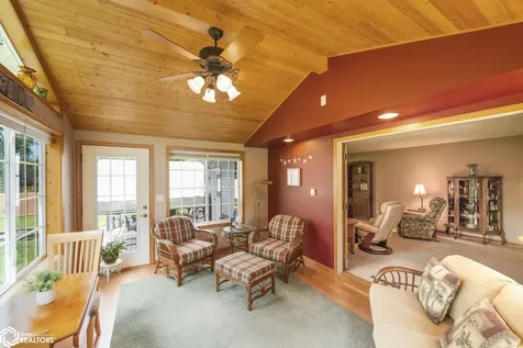 38 Country Circle Mason City IA 50401