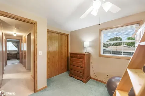 38 Country Circle Mason City IA 50401