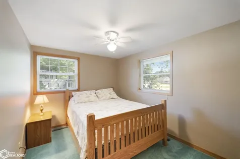 38 Country Circle Mason City IA 50401