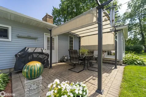 38 Country Circle Mason City IA 50401