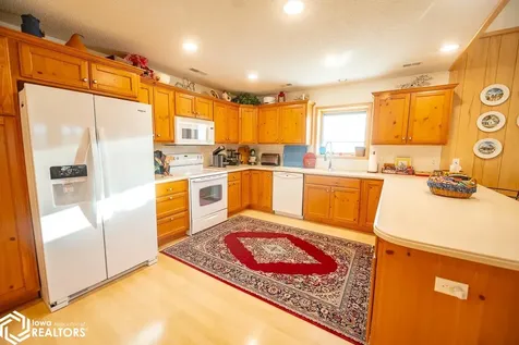 15502 Rock Bluff Road Ottumwa IA 52501
