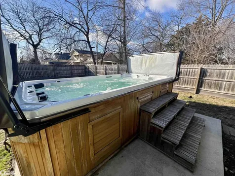 204 N 3rd Street Fairfield IA 52556
