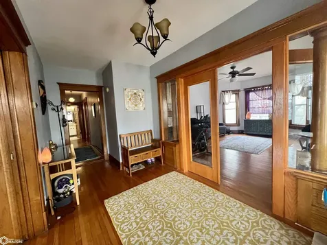 204 N 3rd Street Fairfield IA 52556