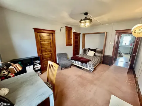 204 N 3rd Street Fairfield IA 52556