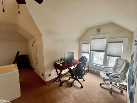 204 N 3rd Street Fairfield IA 52556