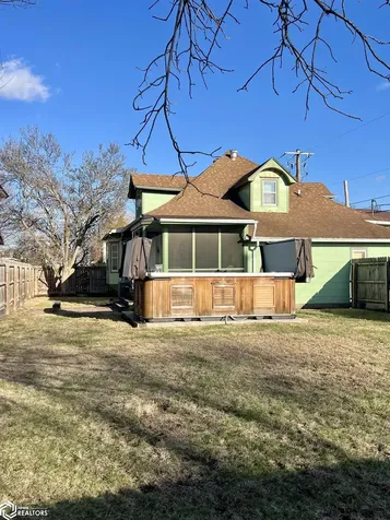 204 N 3rd Street Fairfield IA 52556