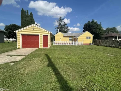 511 5th Street SW Hampton IA 50441