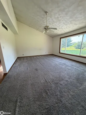 2764 295th Street Danville IA 52623