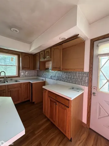 2764 295th Street Danville IA 52623