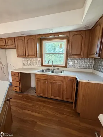 2764 295th Street Danville IA 52623