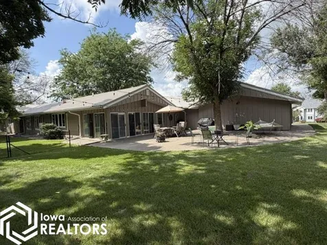 45 Four Winds Drive Clear Lake IA 50428