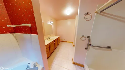 2550 New Glasgow Road Fairfield IA 52556