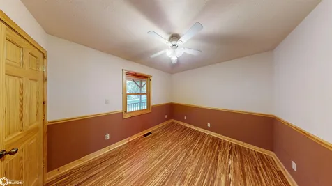 2550 New Glasgow Road Fairfield IA 52556