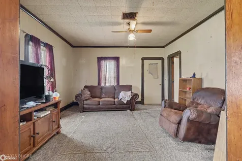 603 Pacific Street Ladora IA 52251
