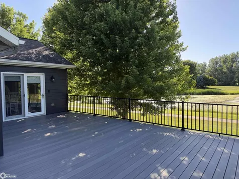 1611 Willow Place Clear Lake IA 50428