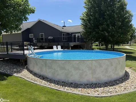 1611 Willow Place Clear Lake IA 50428