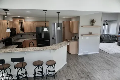 1611 Willow Place Clear Lake IA 50428
